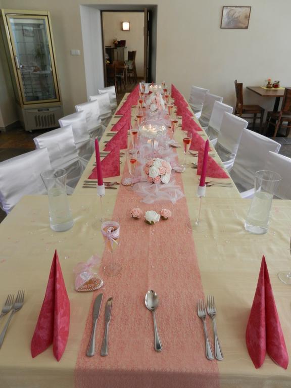 Hotel Beranek Blatná Εξωτερικό φωτογραφία